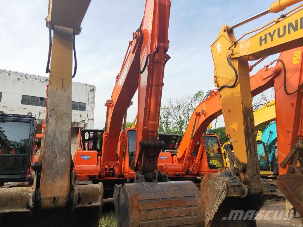 Doosan DH 215-9 Escavadoras de rastos