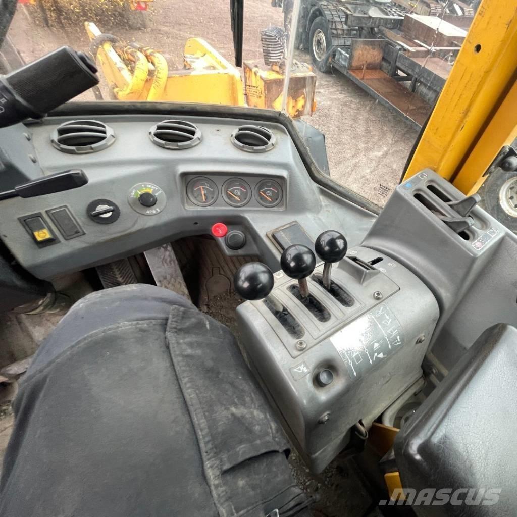 Volvo L 120 C Pás carregadoras de rodas
