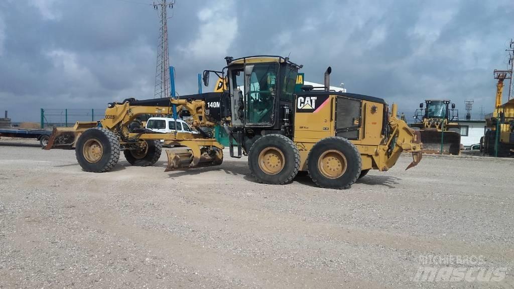 CAT 140 M Motoniveladoras