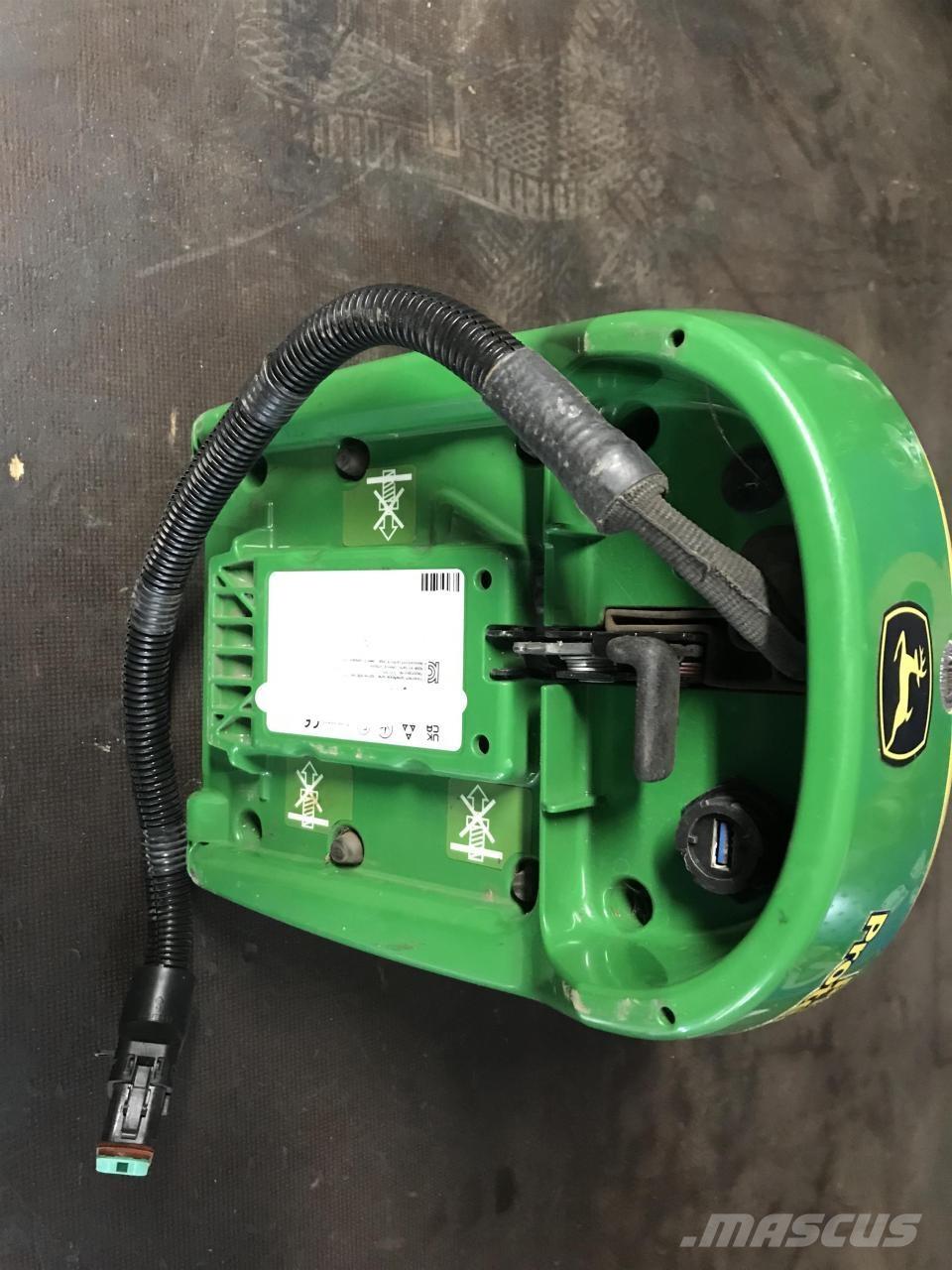 John Deere SF6000 GPS