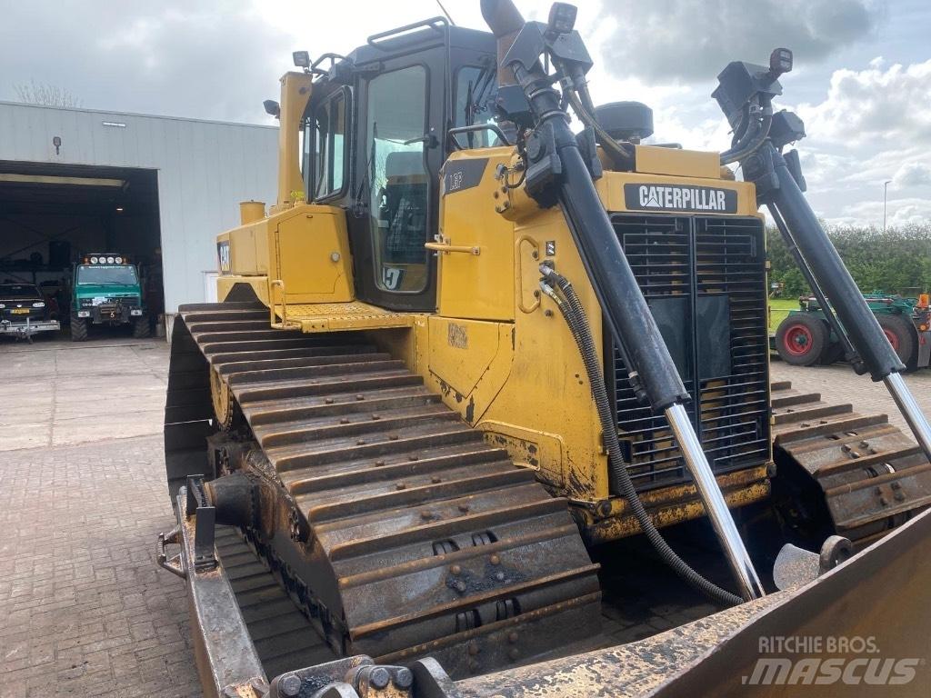 CAT D 6 T LGP Dozers - Tratores rastos