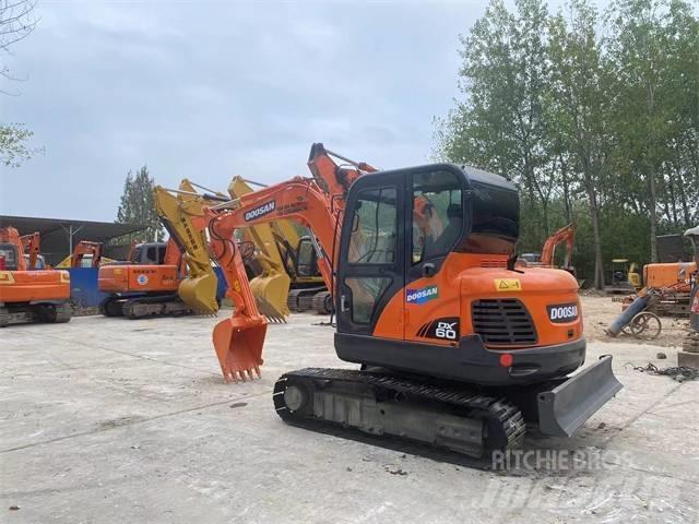 Doosan DX60 Mini Escavadoras <7t