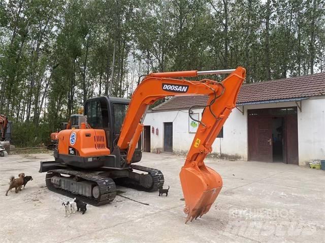 Doosan DX60 Mini Escavadoras <7t