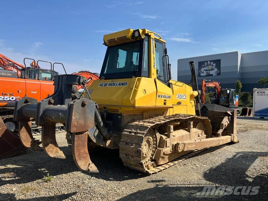 New Holland D180 Dozers - Tratores rastos