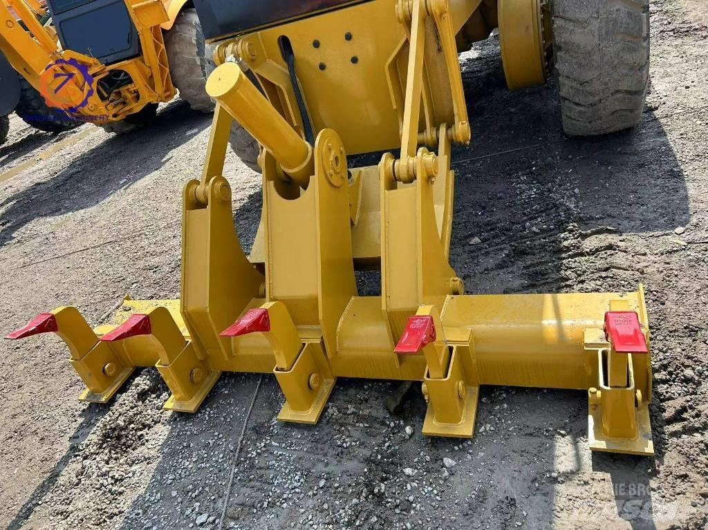 CAT 140 H Motoniveladoras