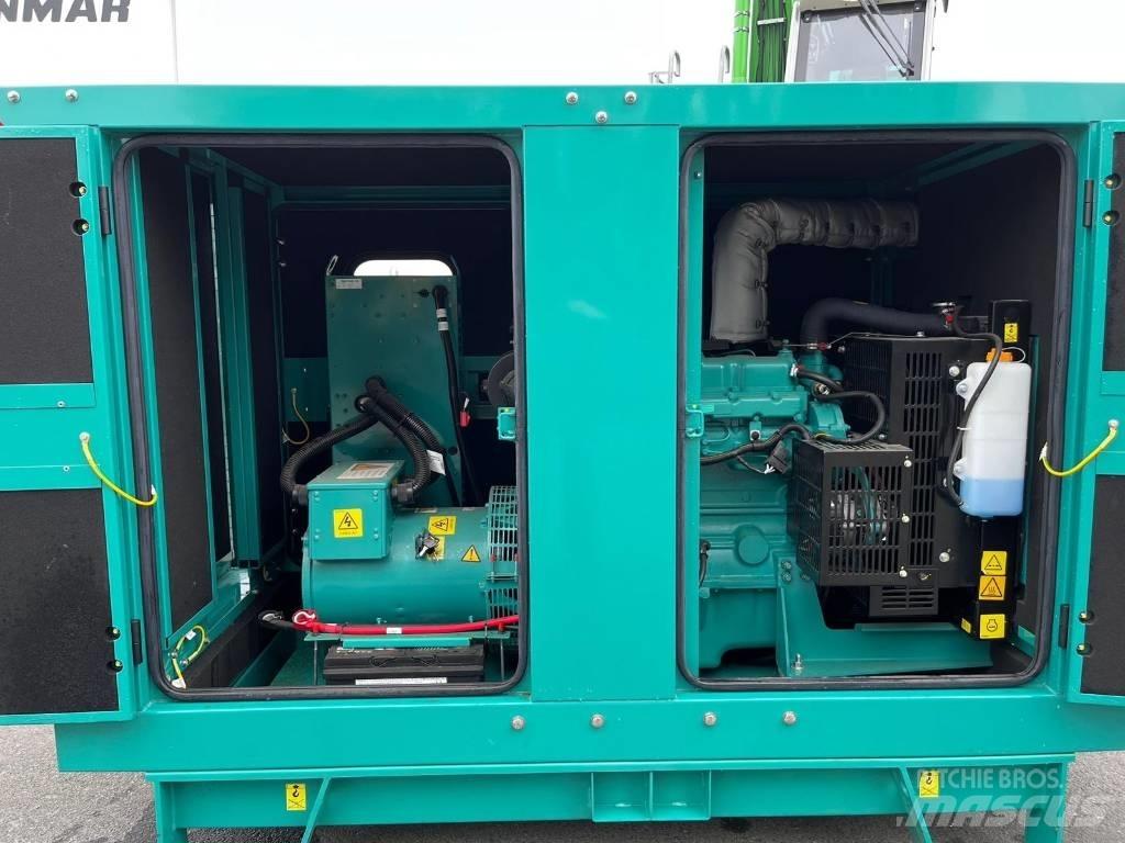 Cummins C33D5 (QES30) Geradores Diesel