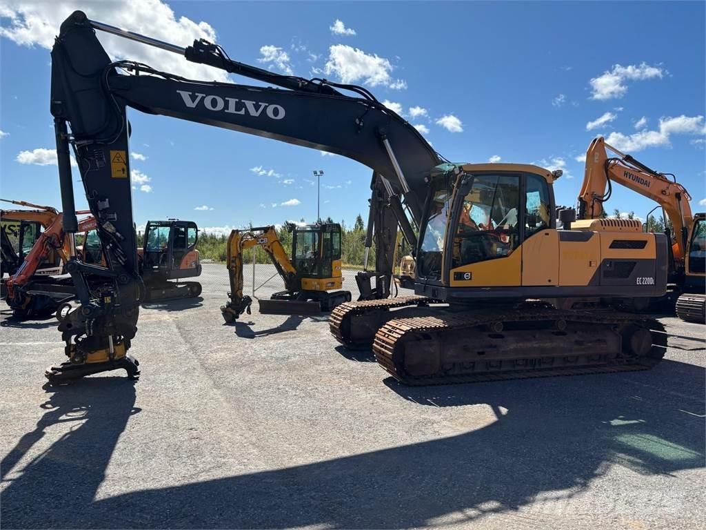 Volvo EC220DL Escavadoras de rastos