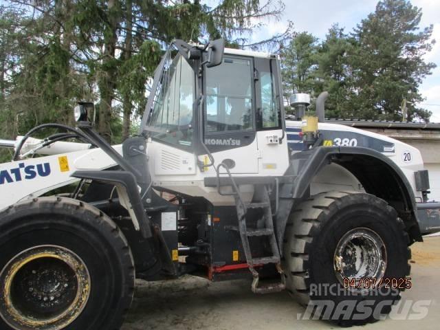 Komatsu WA 380 Pás carregadoras de rodas
