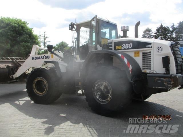 Komatsu WA 380 Pás carregadoras de rodas