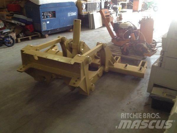 CAT 140H/160H Ripper Construção - Outros
