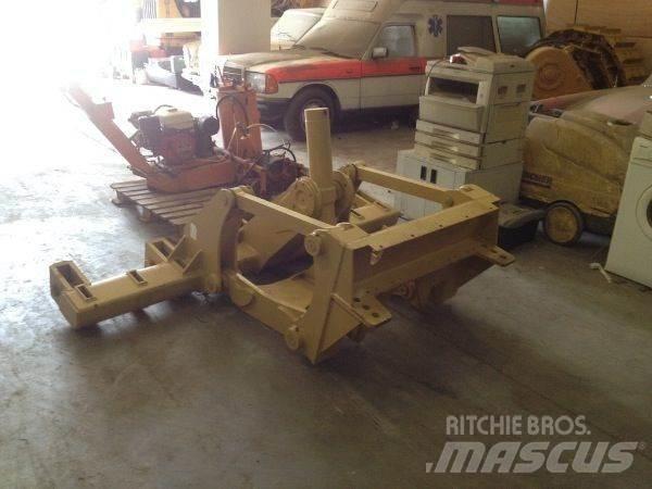 CAT 140H/160H Ripper Construção - Outros
