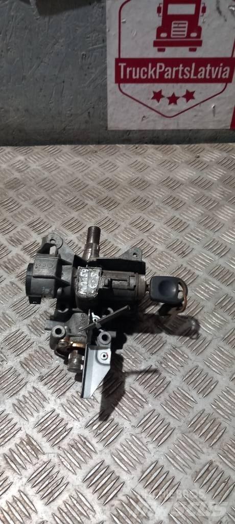 MAN TGX   81255016035 Cabines e interior