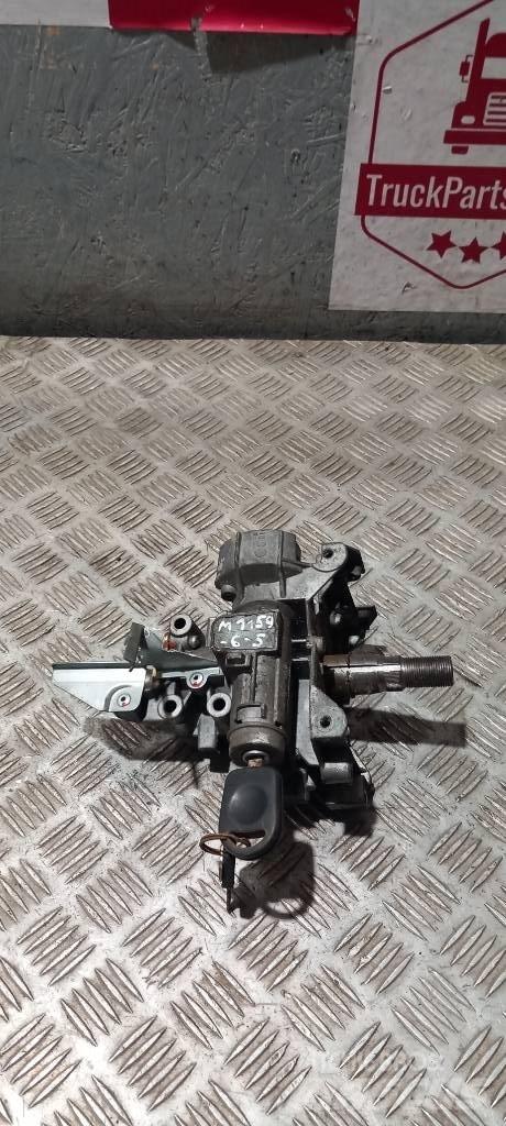 MAN TGX   81255016035 Cabines e interior