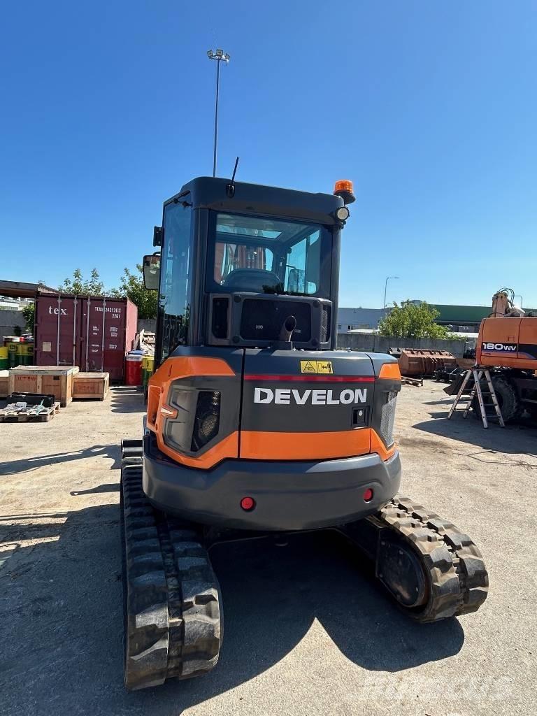 Develon DX 55 R-7 Mini Escavadoras <7t
