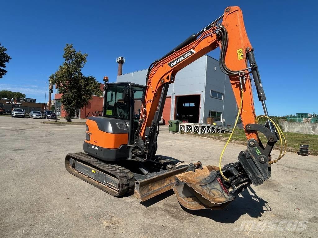 Develon DX 55 R-7 Mini Escavadoras <7t
