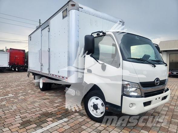 Hino 195 Camiões de caixa fechada