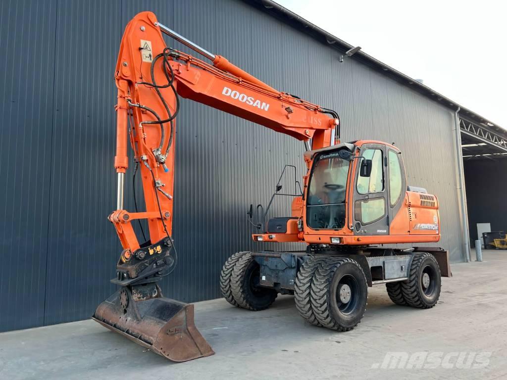 Doosan DX170W Escavadoras de rodas