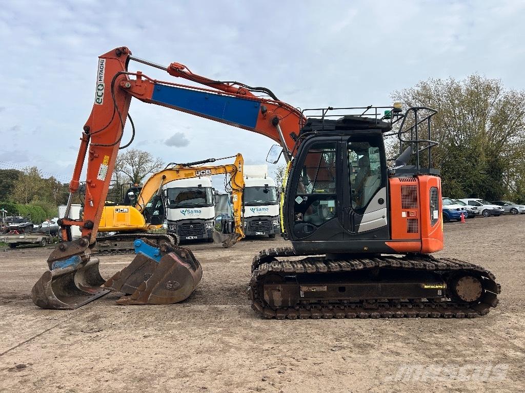Hitachi ZX 135 US-6 Escavadoras de rastos