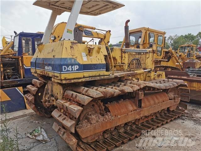 Komatsu D41P Dozers - Tratores rastos