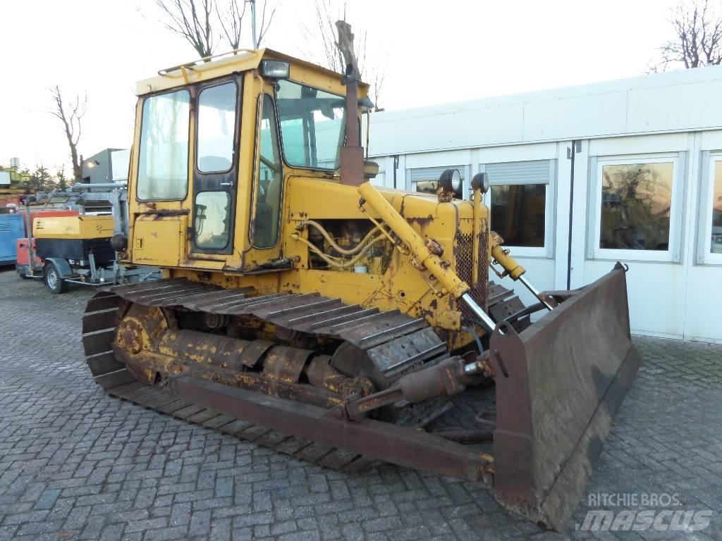 CAT D 4 E Dozers - Tratores rastos