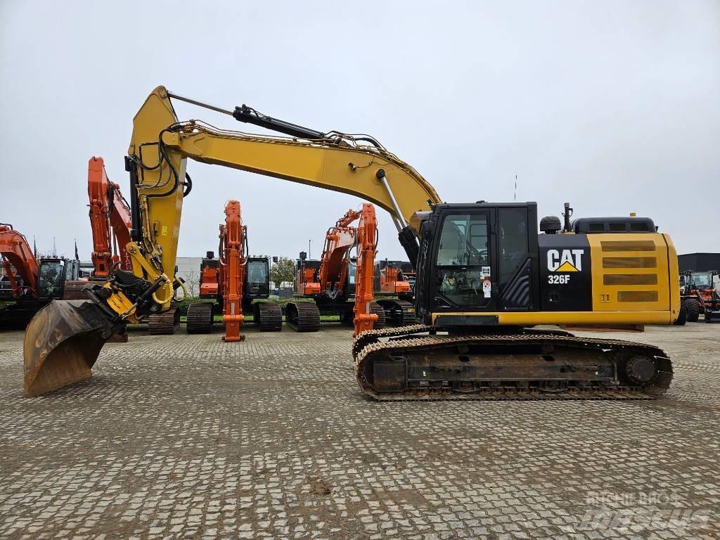 CAT 326 F L Escavadoras de rastos