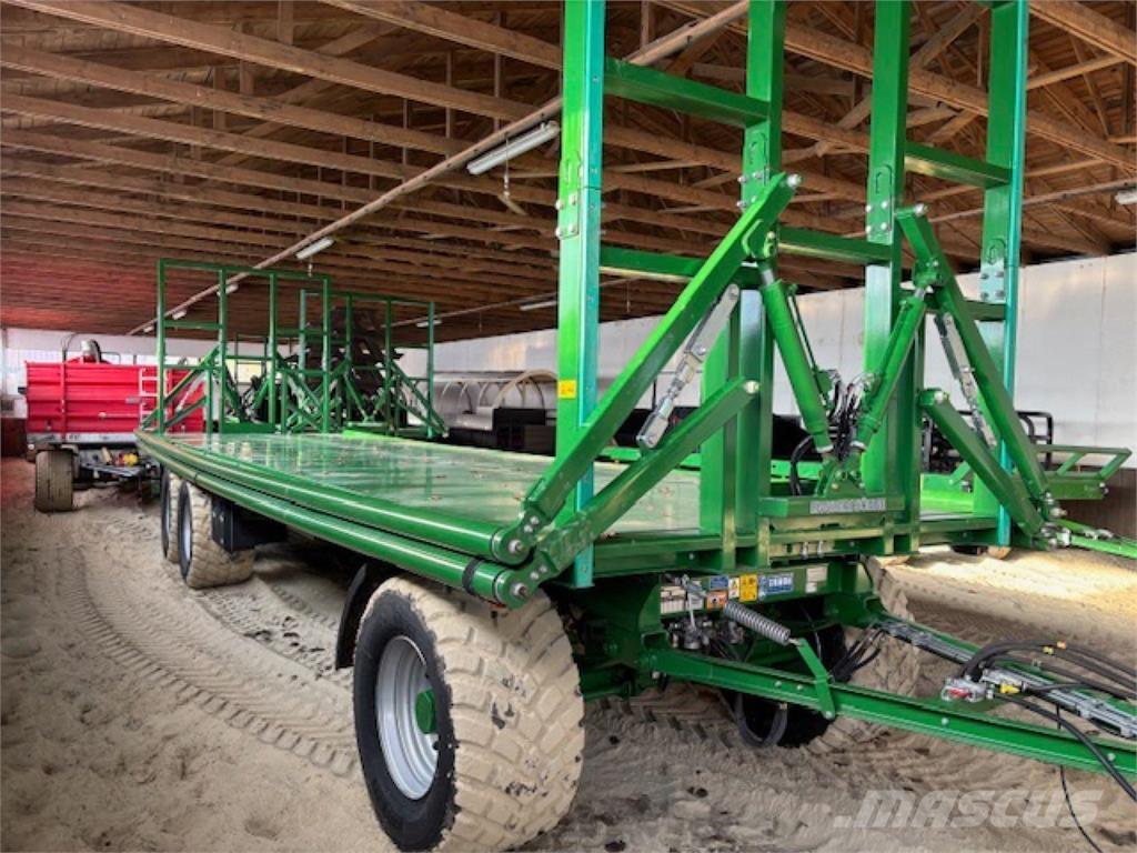 Kröger PWO 24 Reboque de fardos