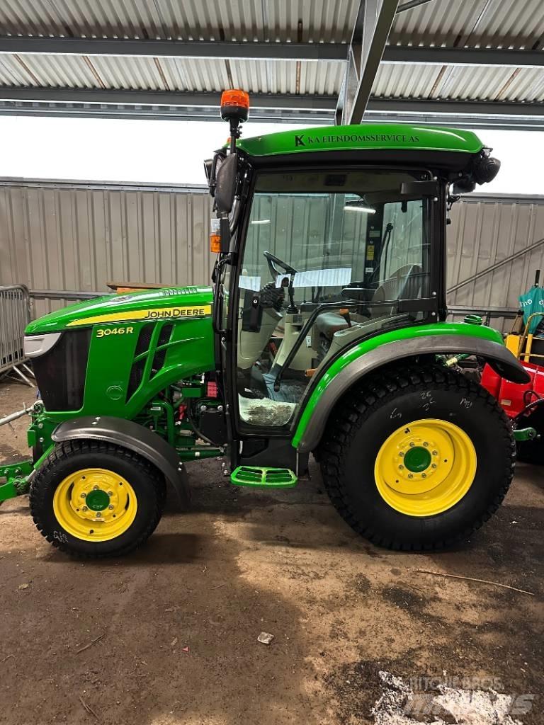 John Deere 3046 R Tratores Agrícolas usados