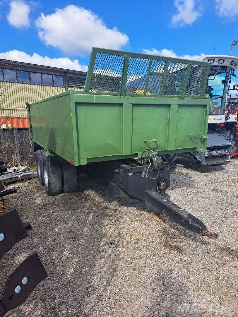  Maansiirtokärry Sisu Outros reboques agricolas