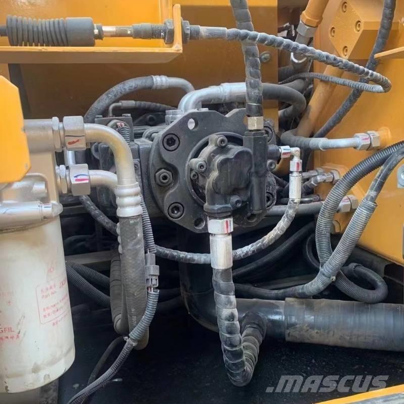 Sany SY 135 Escavadoras de rastos