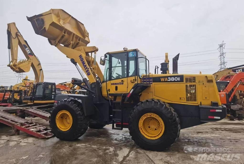 Komatsu WA 380 Pás carregadoras de rodas