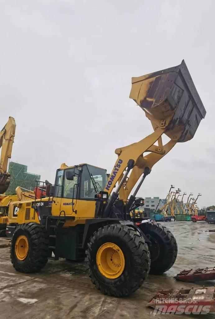 Komatsu WA 380 Pás carregadoras de rodas