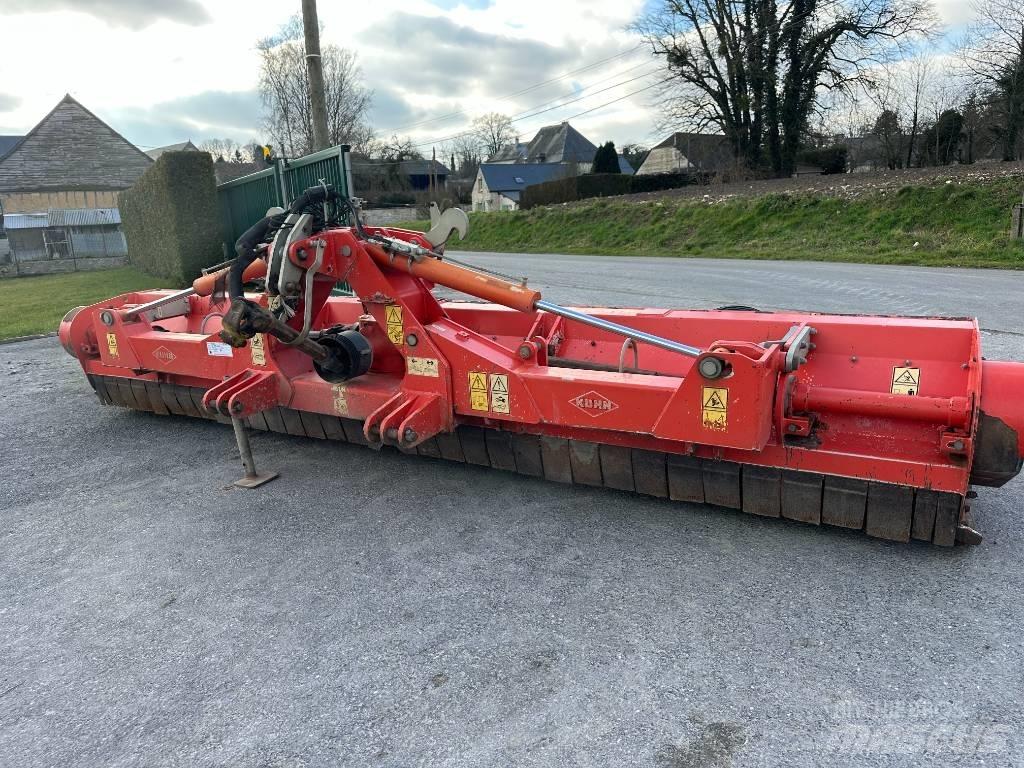 Kuhn RM 480 Gadanheiras e cortadores de folhas para pastos