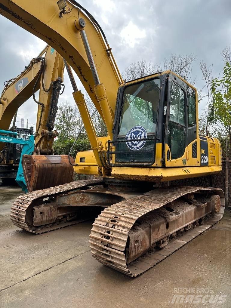 Komatsu PC 220-8 Escavadoras de rastos