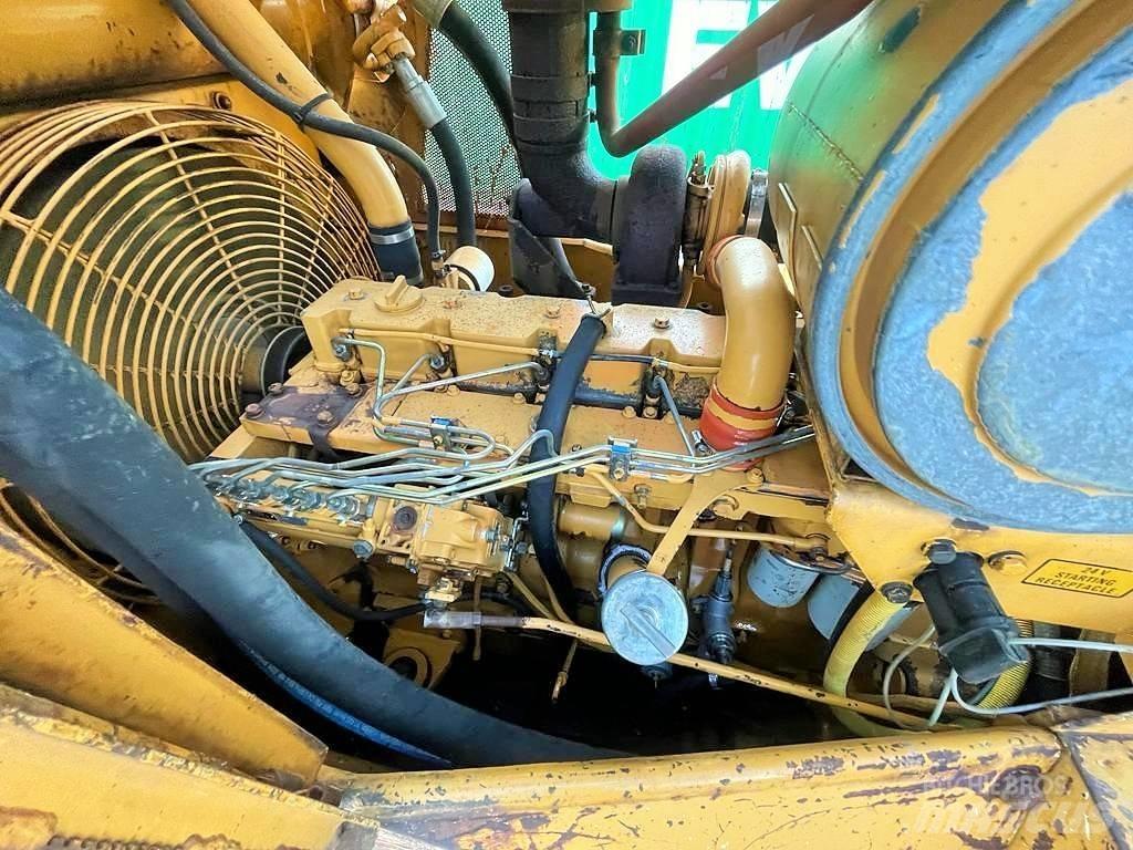 Dresser TD 15 E Dozers - Tratores rastos