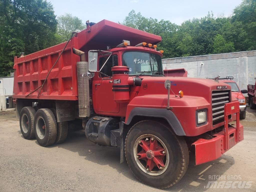 Mack RD 690 SX Camiões basculantes