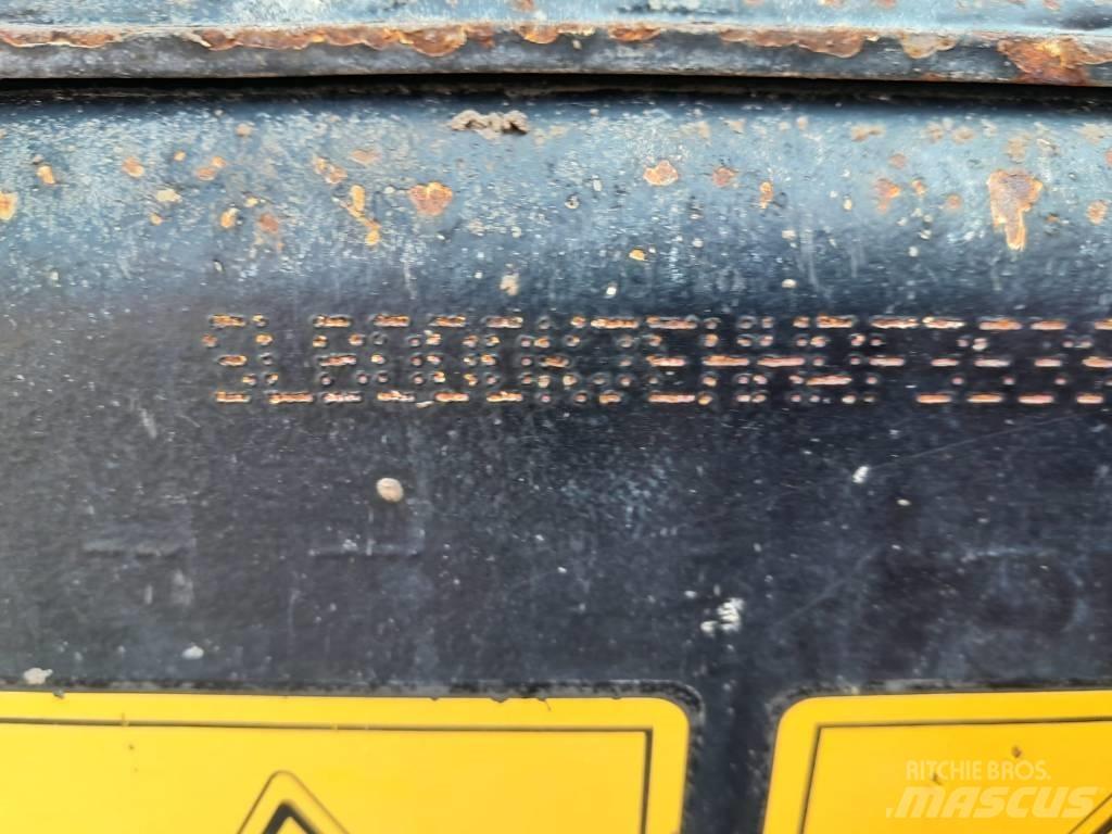 JCB 3TST Camiões articulados