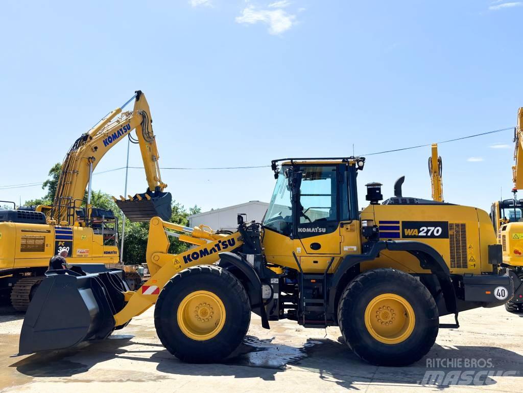 Komatsu WA270-8E0 Pás carregadoras de rodas