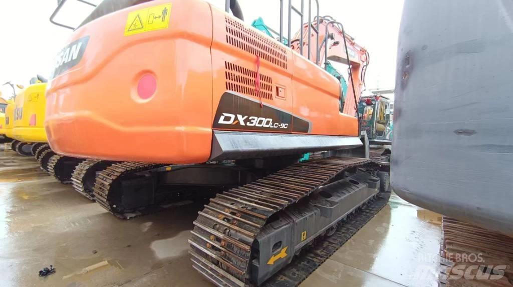 Doosan DX300 LC-9C Escavadoras de rastos