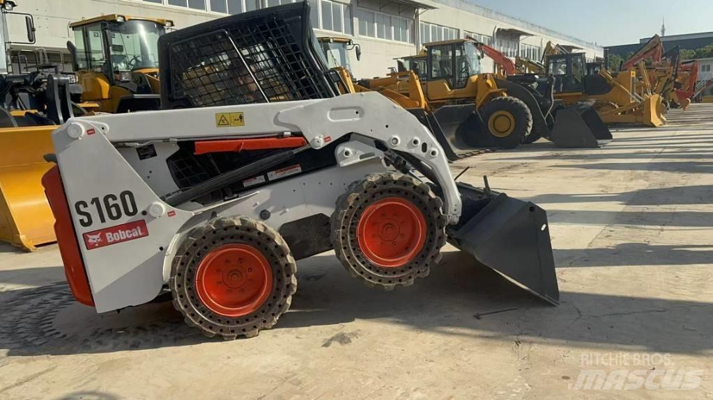 Bobcat S 160 Carregadoras de direcção deslizante