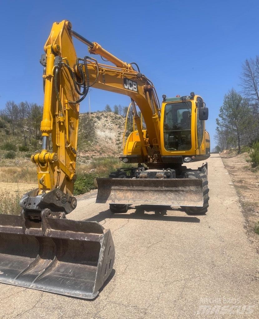 JCB JS 145 W Escavadoras de rodas