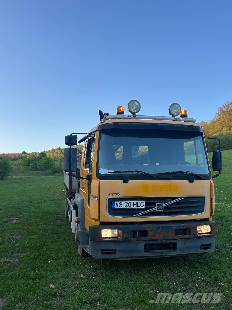 Volvo FL 6 Camiões grua