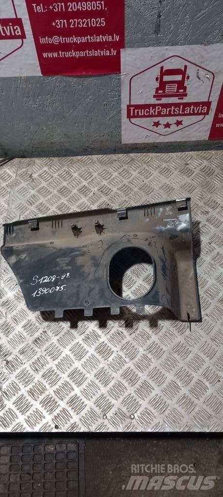 Scania 94 D.   1390075 Cabines e interior