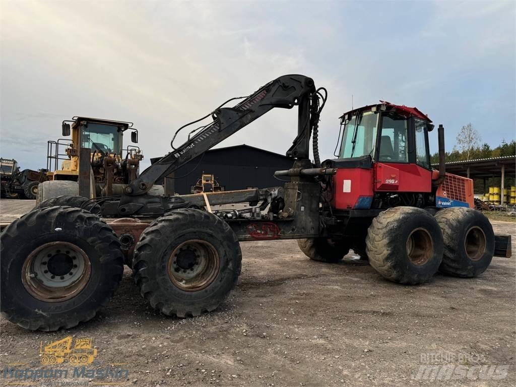 Valmet 890.2 Forwarders florestais
