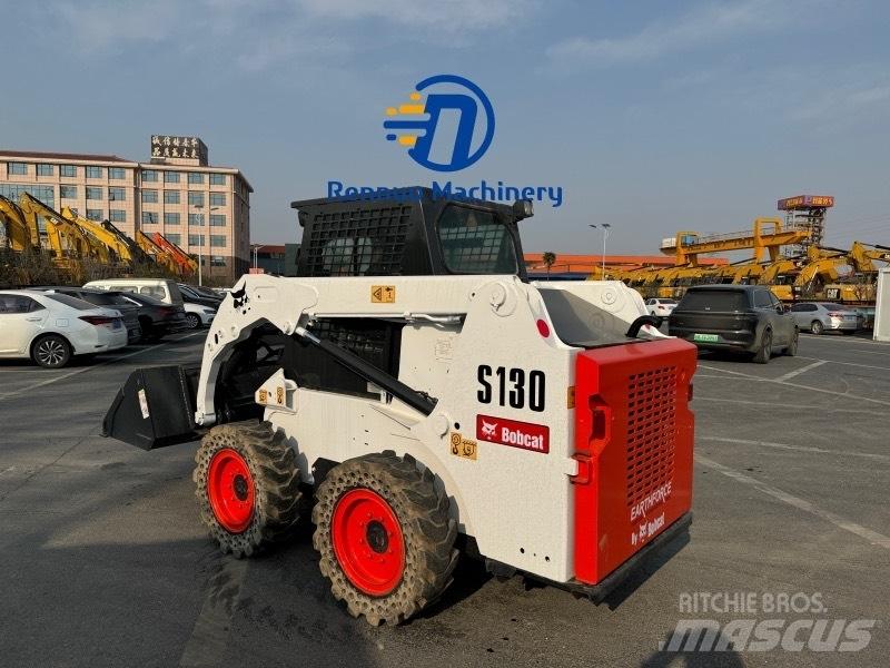 Bobcat S 130 Carregadoras de direcção deslizante