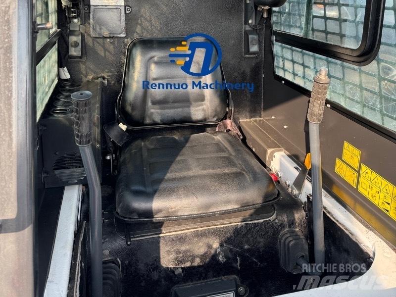 Bobcat S 130 Carregadoras de direcção deslizante