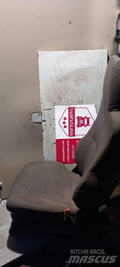 MAN TGX.     81623016946 Cabines e interior