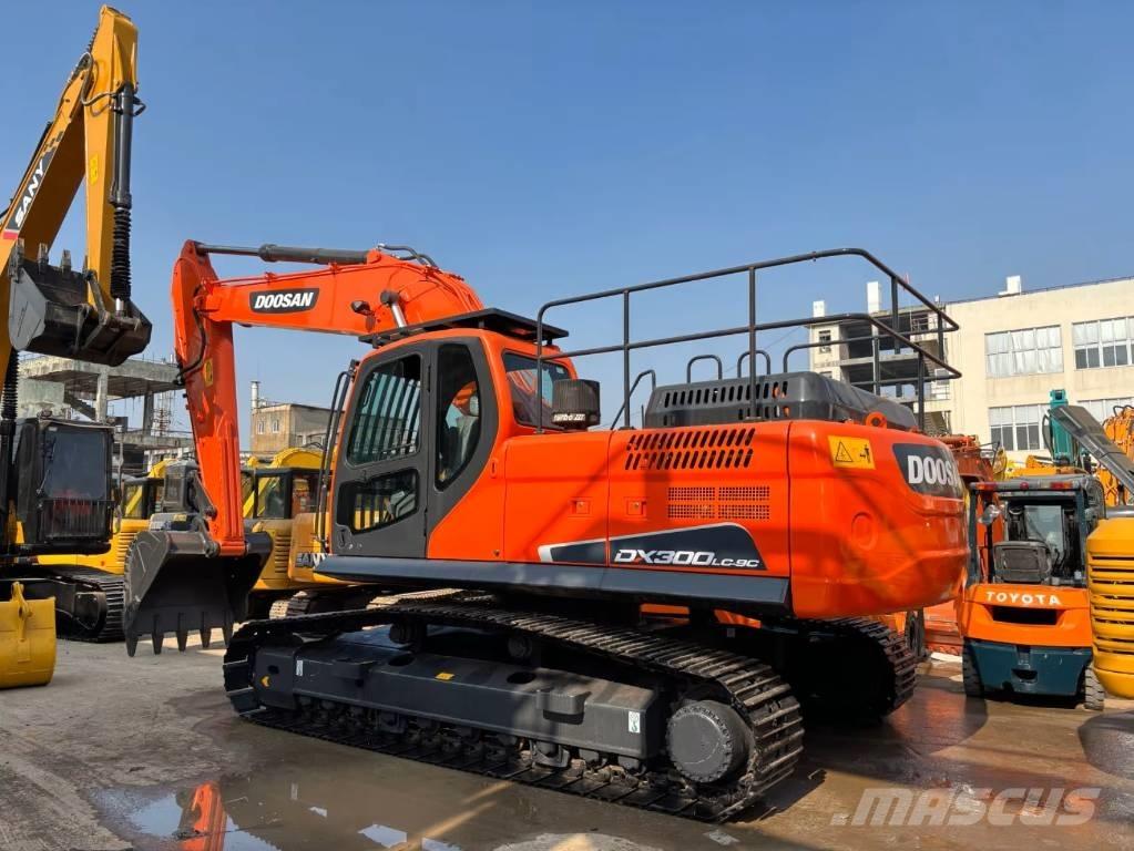 Doosan DX 300 LC - 9 C Mini Escavadoras <7t