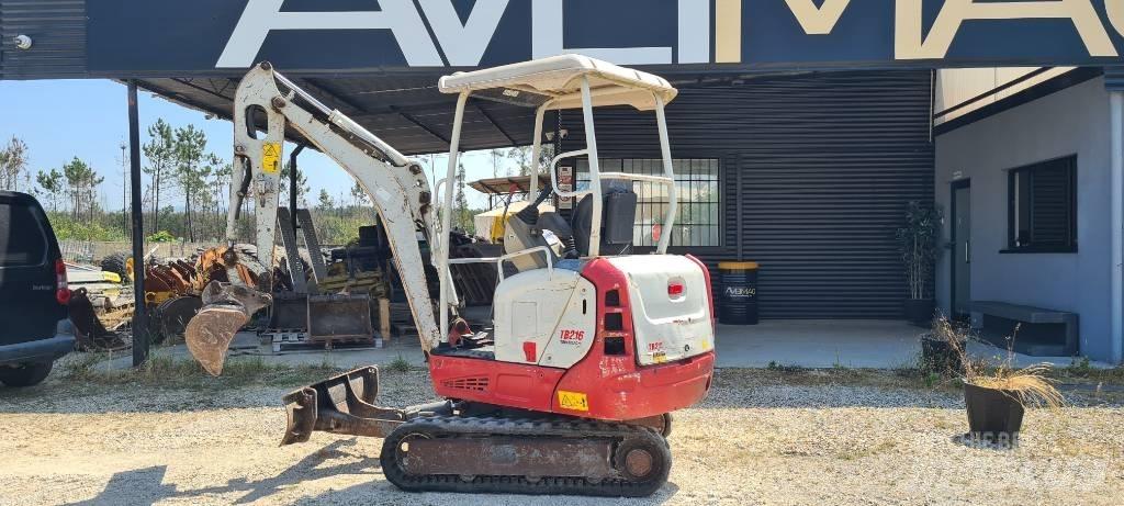 Takeuchi TB 216 Mini Escavadoras <7t