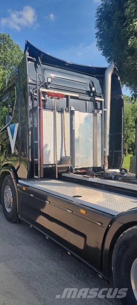 Scania R660 Camiões Ampliroll