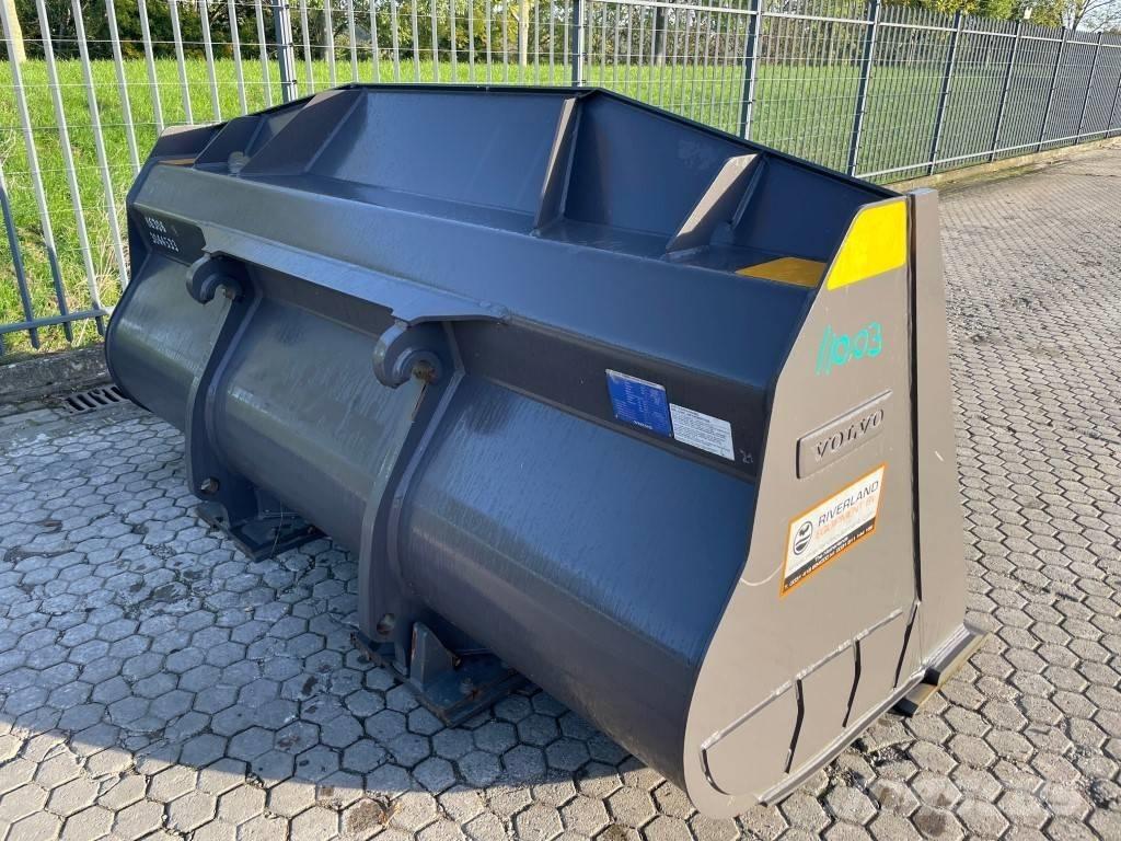 Volvo L 120 H Bucket Baldes